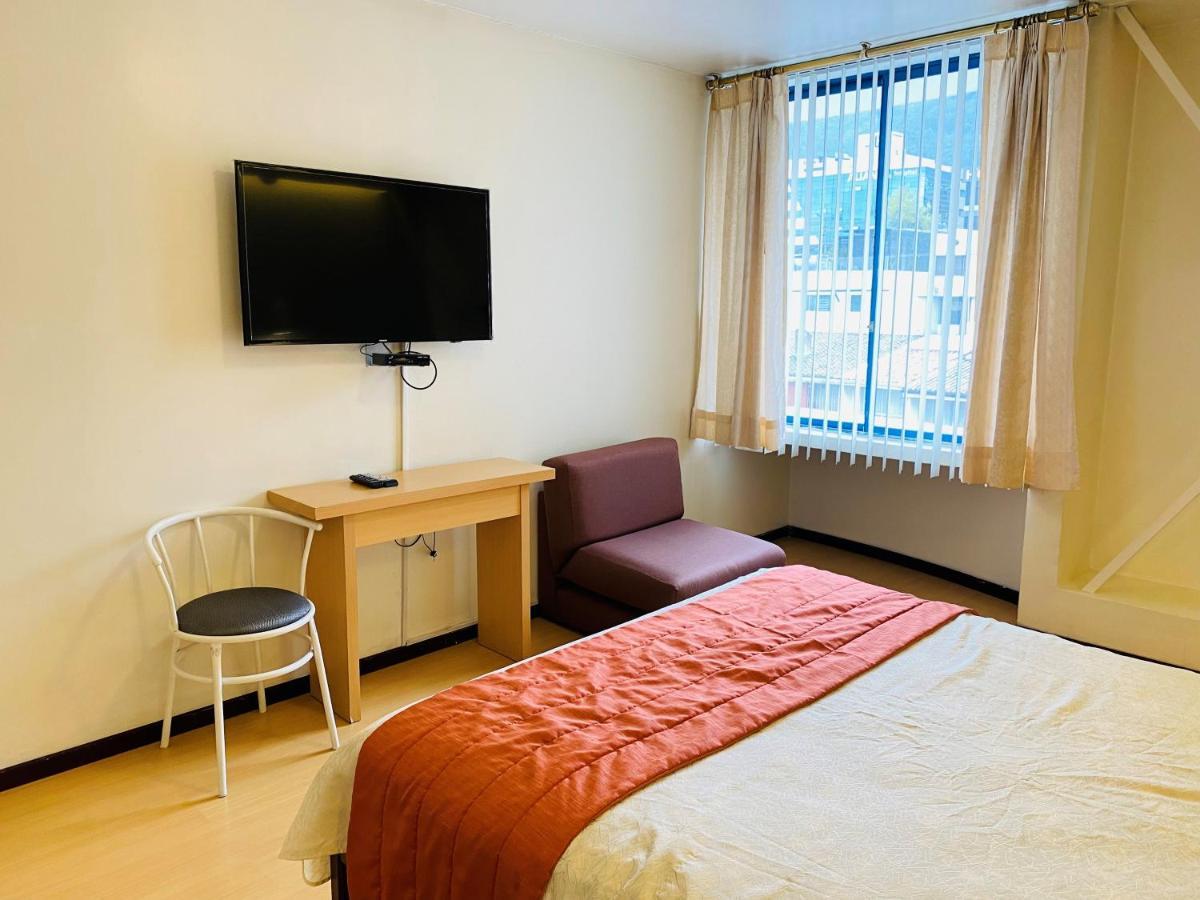 都市套房住宿加早餐旅馆 基多 外观 照片